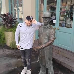 Meet your Posher, Jason